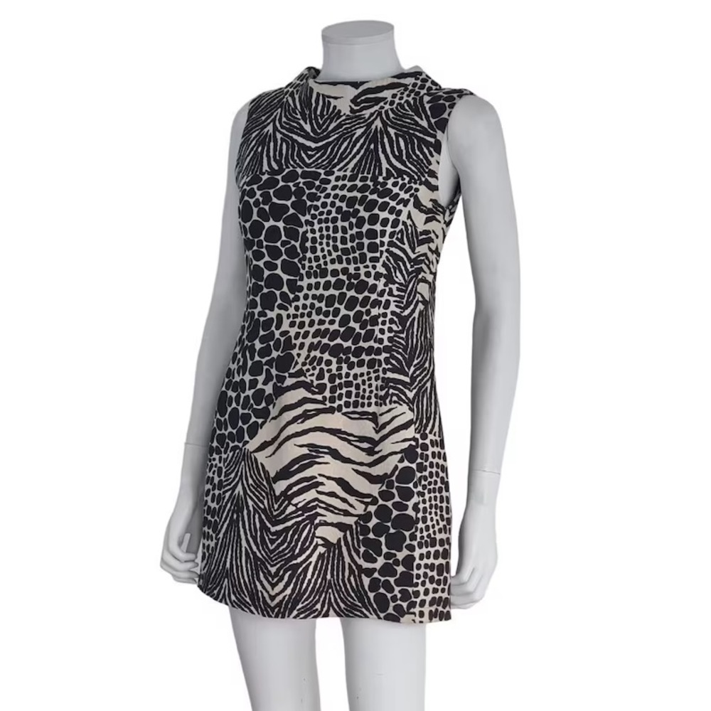 {Dolce & Gabbana} ivory mini sheath dress in animal print 90’s fashion